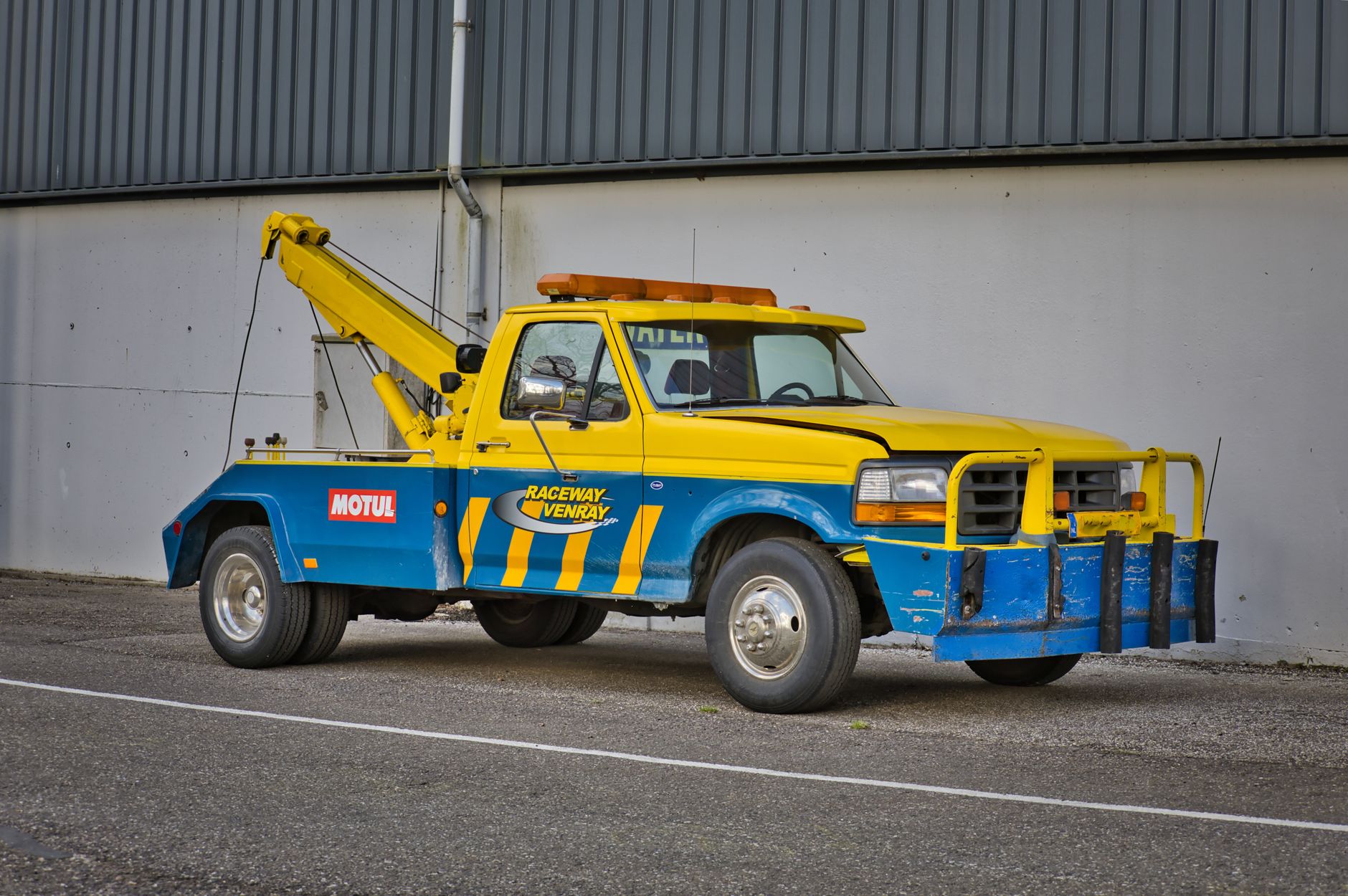 Remorquage voiture équipe à Compiègne